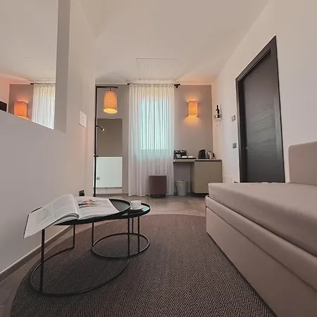 מלון Natiia Relais - Adults Only